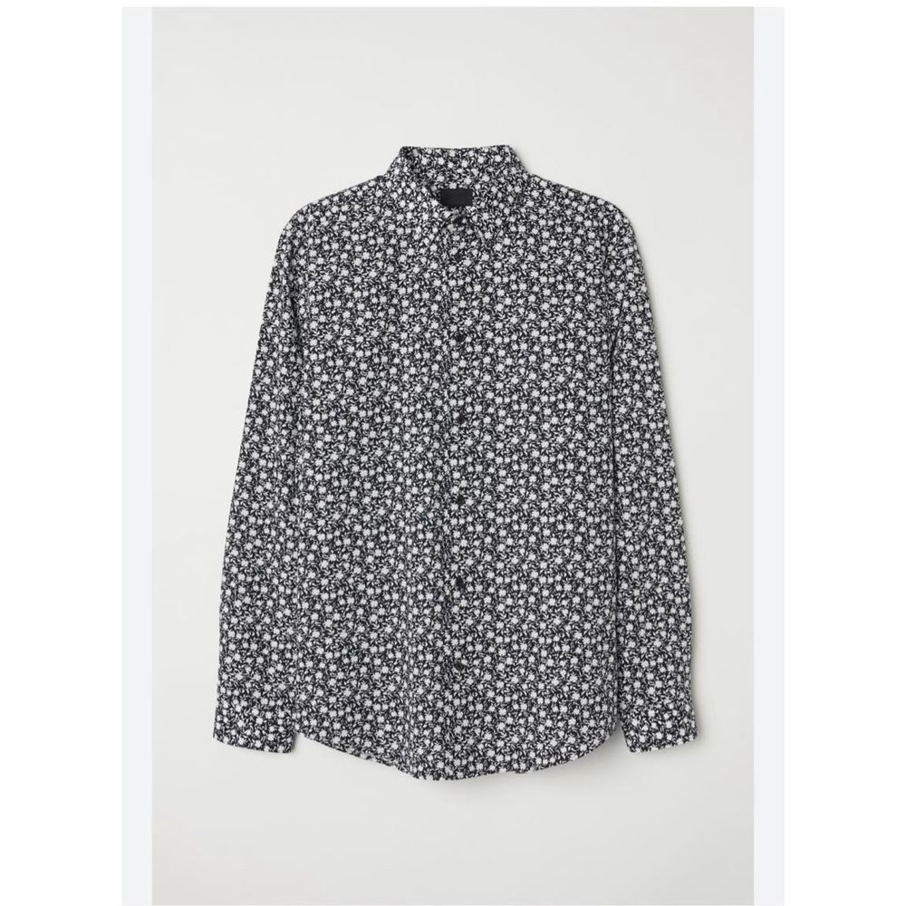 H&M Black Flower Print Long Sleeve Button Down  top Small Work Office Blouse Bus
